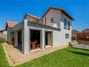 3 Bed House in Olympus AH