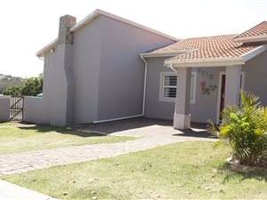 4 Bed House in Beacon Bay