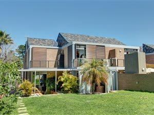 4 Bed House in Valmary Park