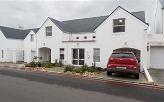 4 Bedroom House in Welgevonden Estate