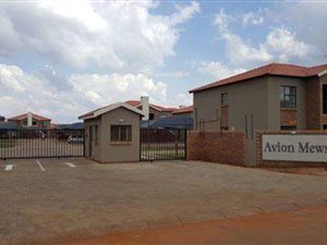 2 Bedroom Townhouse in Bonaero Park