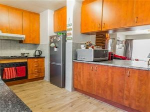2 Bed Apartment in Marais Steyn Park