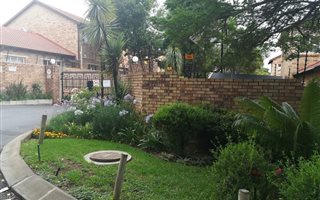 3 Bedroom Simplex in Boskruin