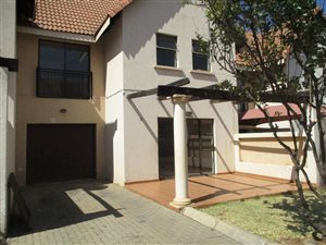 3 Bed Townhouse in Lydenburg