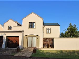 5 Bed House in Princes Grant Golf Estate