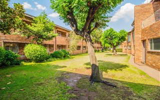 2 Bedroom Apartment in Westwood