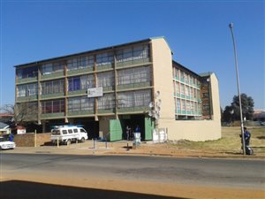 1 Bed Flat in Kempton Park CBD