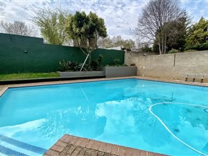 2 Bed Apartment in The Gardens