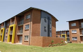 2 Bedroom Apartment in Montana Park