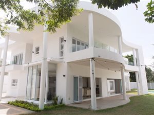 480 m² Commercial space in La Lucia