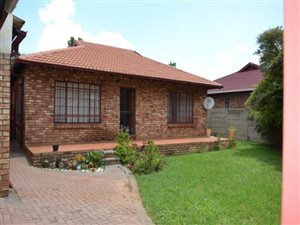 2 Bed House in Theresa Park