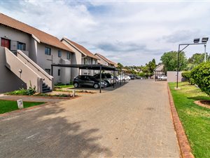 2 Bed Apartment in Radiokop