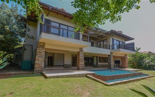 4 Bedroom Townhouse in Hilltop Estate