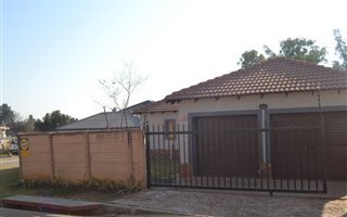 3 Bedroom House in Willow Park Manor
