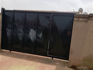 2 Bed House in Vosloorus