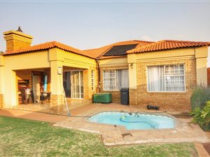 3 Bed House in Kenleaf
