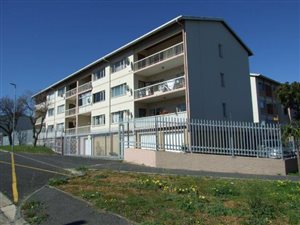 3 Bed Apartment in Oostersee