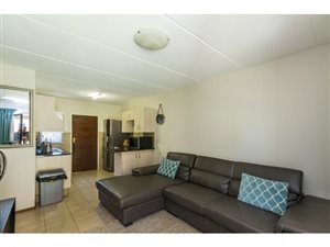 2 Bed House in Erand Gardens