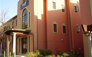 172 m² Office Space in Ferndale