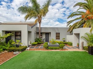 4 Bed House in Northern Paarl