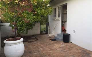 1 Bedroom Garden Cottage in Paradyskloof