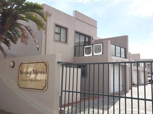 3 Bedroom Townhouse in Melkbosstrand