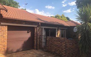 2 Bedroom Simplex in Honeydew Ridge