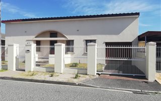3 Bedroom House in Lansdowne