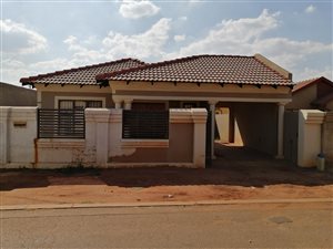 3 Bed House in Vosloorus