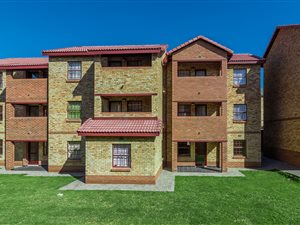 2 Bed Apartment in Noordwyk