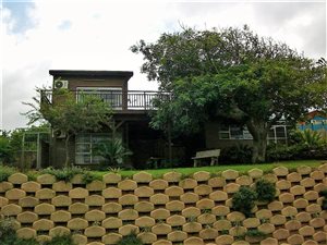 5 Bedroom House in Blythedale Beach