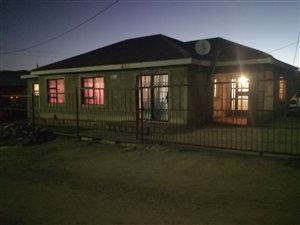 3 Bed House in Ikageng