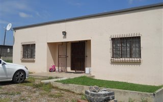8565 m² Farm in President Park