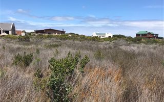622 m² Land available in Bettys Bay