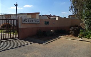 3 Bedroom Simplex in Ridgeway