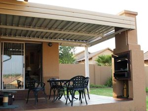 3 Bed House in Thatchfield
