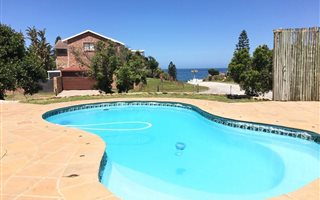 4 Bedroom House in Seaview