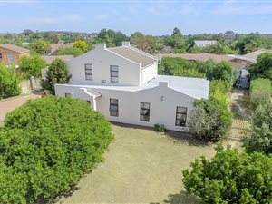 3 Bedroom House in Durbanville Central
