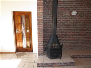 4 Bed House in Rexford