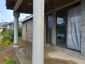 3 Bed House in Lovu