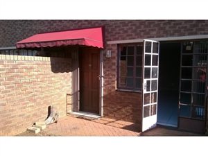 2 Bed Duplex in Weltevreden Park