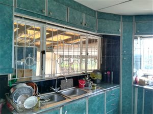 3 Bed House in Valdin Heights