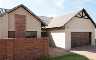 3 Bedroom House in Rietvlei Ridge Country Estate