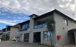 3 Bedroom Duplex in Wavecrest