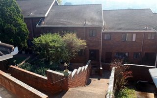 3 Bedroom Townhouse in Clarendon
