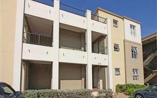 3 Bedroom Apartment in Vredekloof Heights
