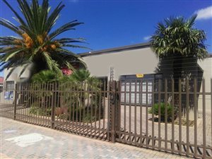 750 m² Office Space in Springs Central