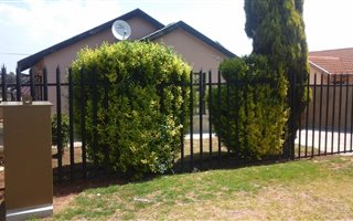 3 Bedroom House in Naturena