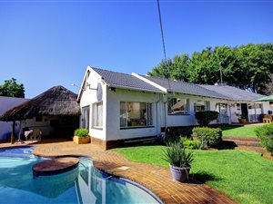 5 Bedroom House in Blairgowrie
