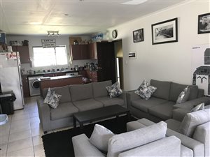 3 Bed Cluster in Broadacres